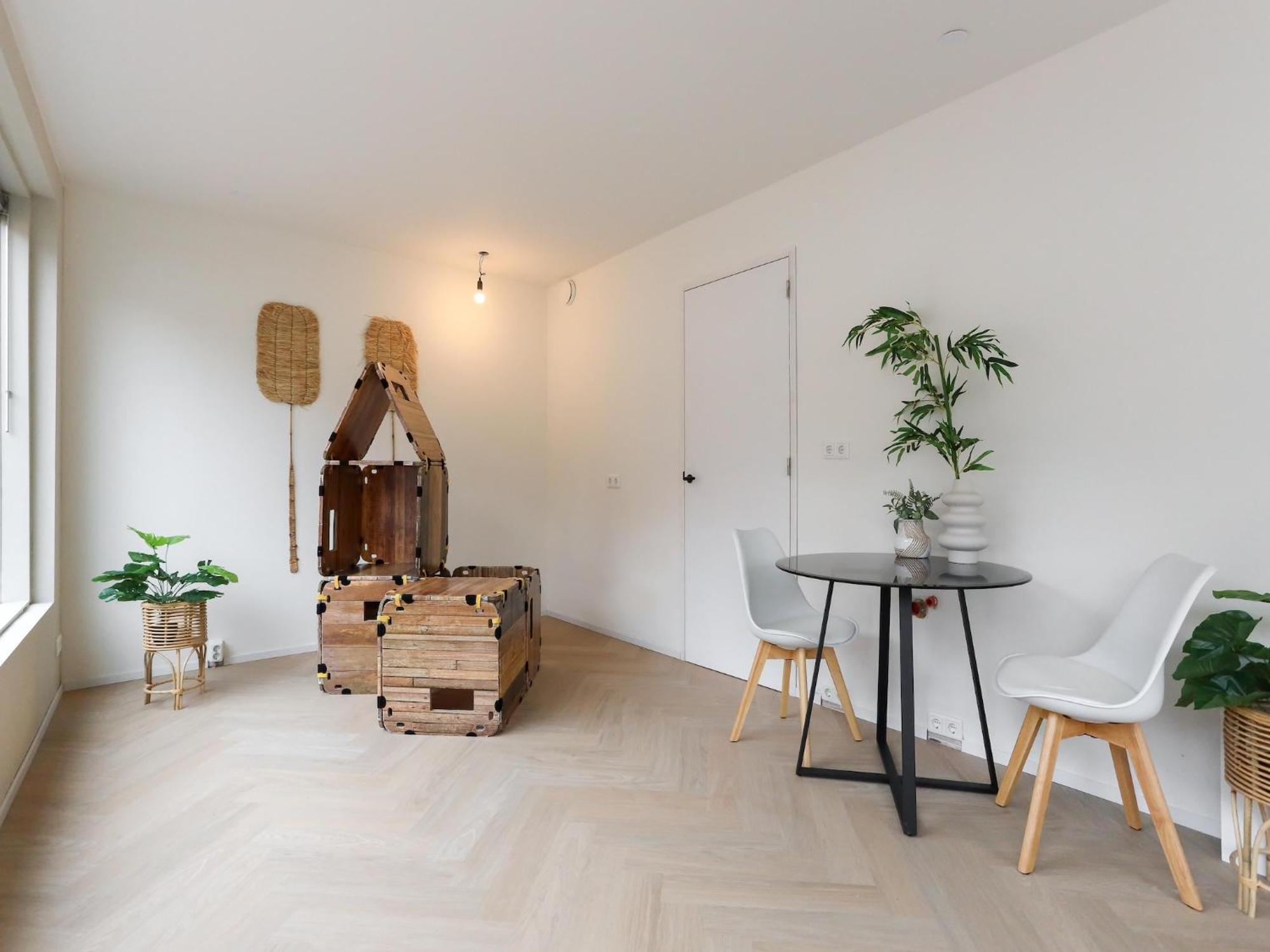 Beautiful Flat With Shared Garden * Vrouwenpolder